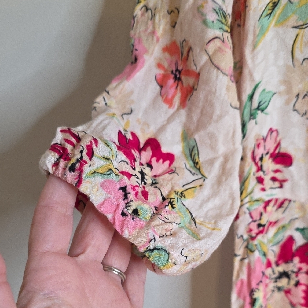 Floral Pink and Cream Women's Dress - Picture 5 of 9
